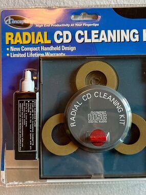 iConcepts Radial CD Cleaning Kit Compact Handheld Design New Sealed Y2K Retro